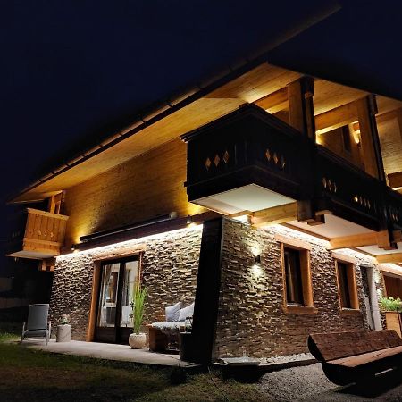 Apartment Marent Garten Chalet ฟานดันส์ ภายนอก รูปภาพ