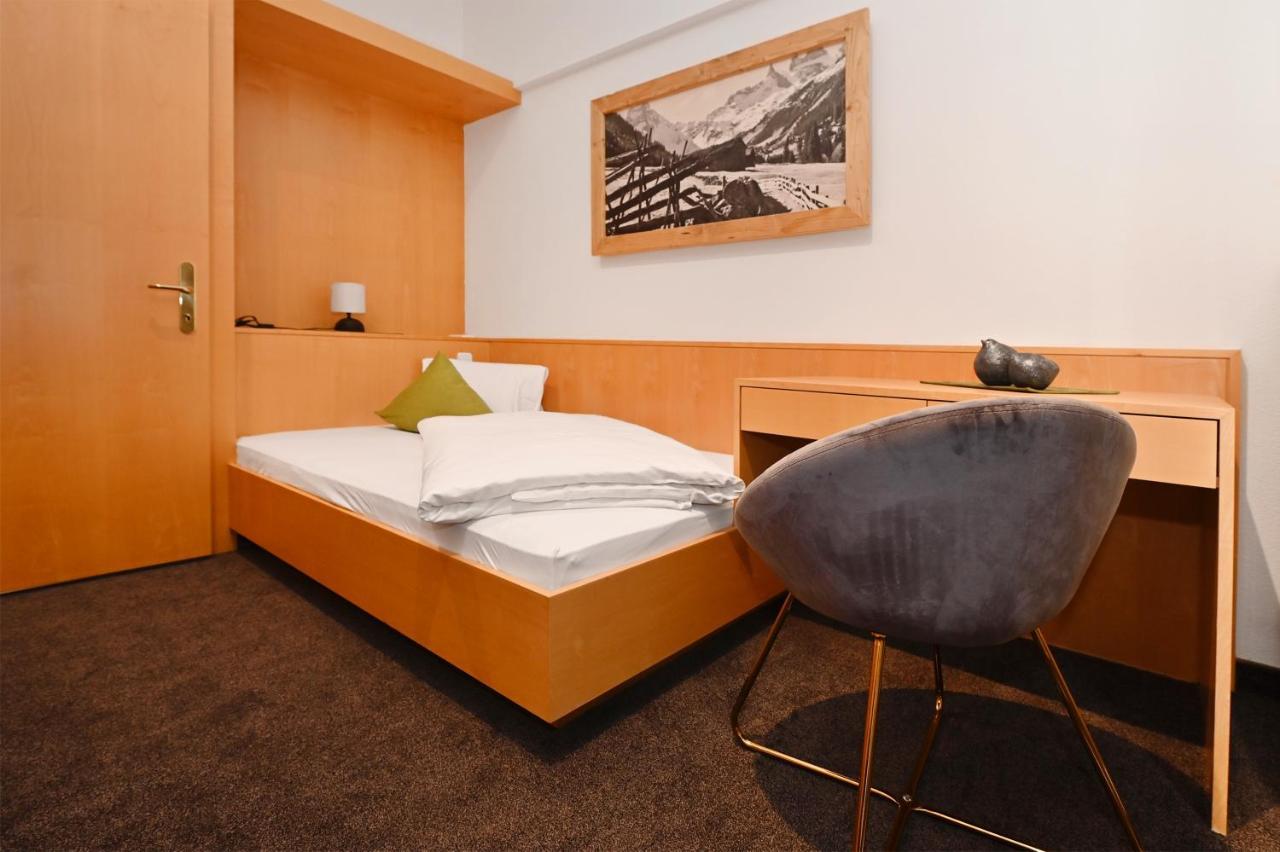Apartment Marent Garten Chalet ฟานดันส์ ภายนอก รูปภาพ