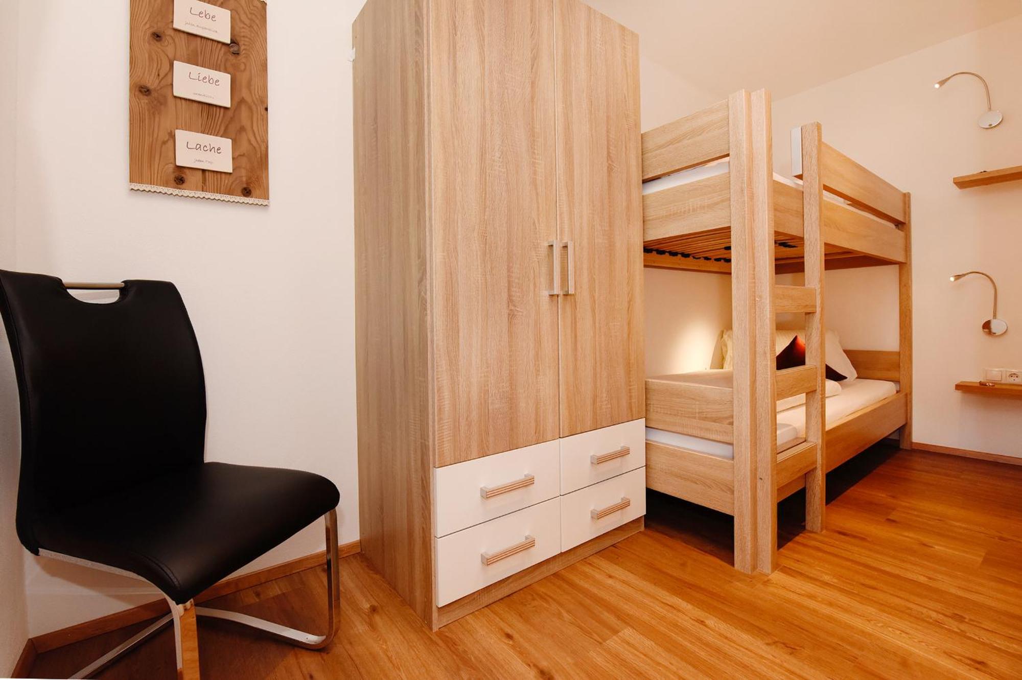 Apartment Marent Garten Chalet ฟานดันส์ ภายนอก รูปภาพ